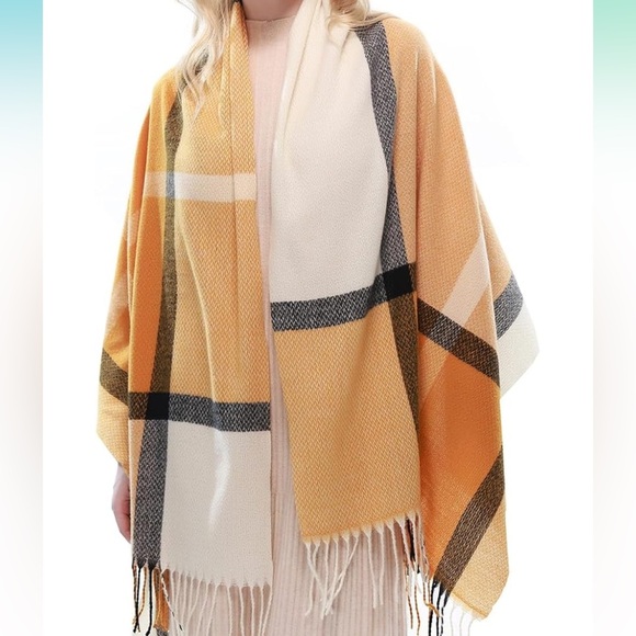 Gorgeous Fall Colors Shawl/Wrap/Scarf With Frindge💛🧡 - Picture 3 of 6